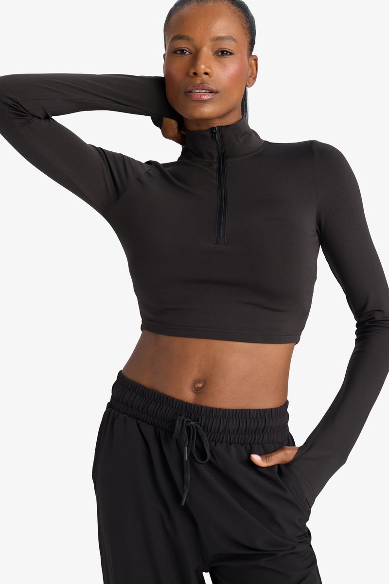 ديفاكتو تيشيرت كم طويل سليم فيت رياضي ببطانة ناعمة من DeFactoFit - Image 1